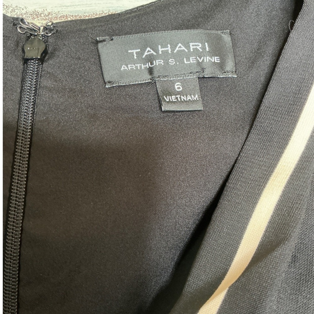 Tahari Jumpsuit Women 6 Black Sand Striped V-Neck Sleeveless Tie-Waist New - Picture 3 of 7